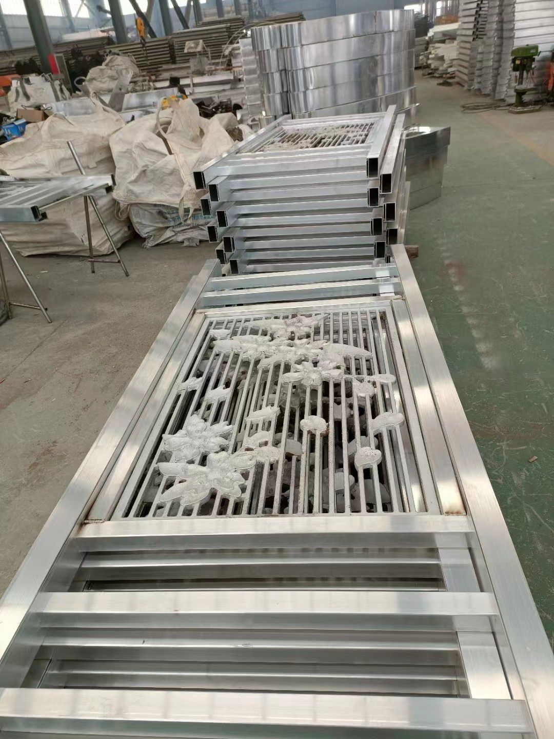 寧波鋁合金護(hù)欄